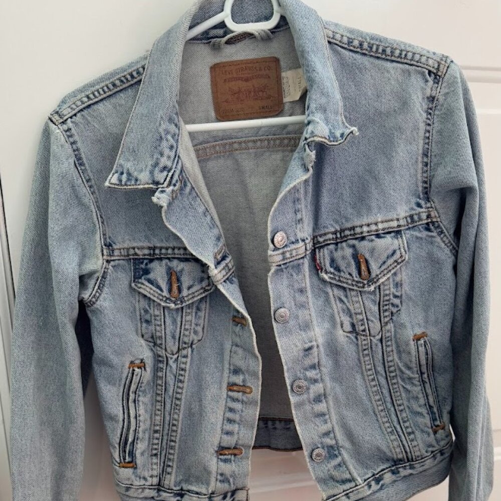 Vintage Style Levi Strauss Denim Jean Jacket 77434-0220 Size Small